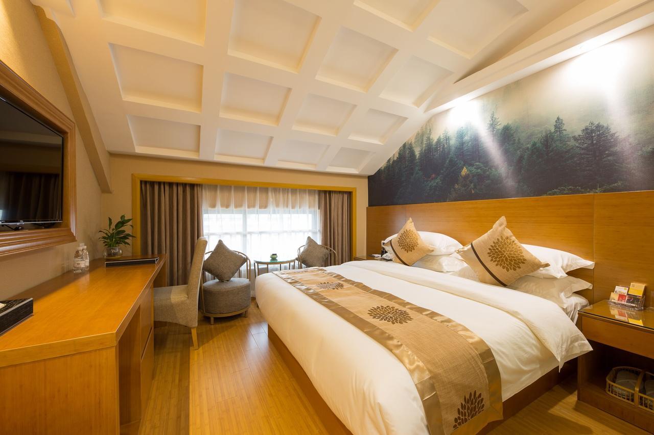 Yiwu Quan Ji Hotel Іу Екстер'єр фото